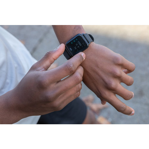 DeBle RCS gerecyclede TPU Fit smartwatch met kleurenscherm gegraveerd met logo