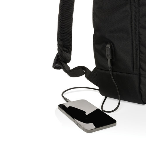 DéBlé Swiss Peak AWARE™ laptoprugzak P763.101 met 15,6 inch laptopvak en USB-oplaadpoort