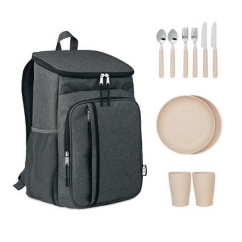 Montecool RPET koeltas rugzak MO6167 van gerecycled 600D RPET met geïsoleerd koelvak en complete picknickset voor twee personen bedrukken met logo