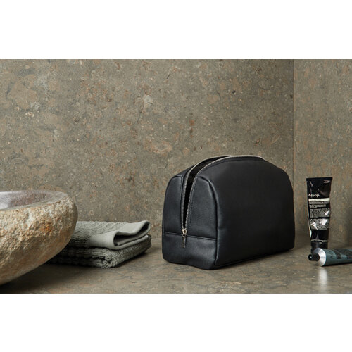 VINGA Bermond RCS gerecycled PU toilettas V820001 met logo bedrukken DeBle