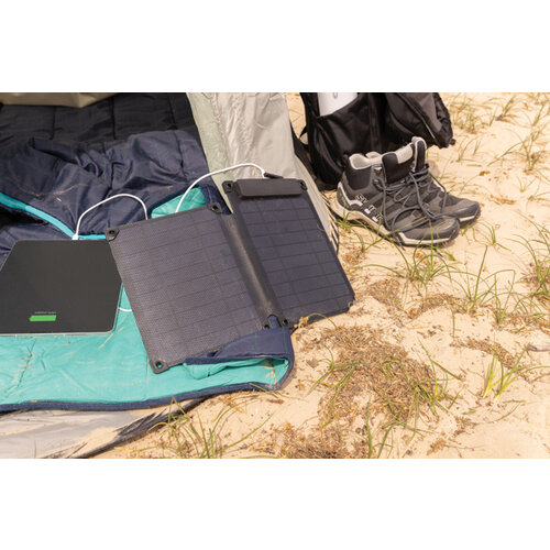 Solarpulse gerecycled draagbaar solar panel 10W P323.061 Solarpulse gerecycled draagbaar solar panel 10W P323.061