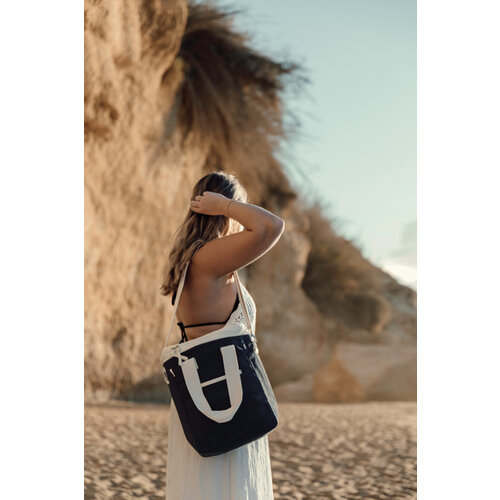 VINGA Volonne AWARE™ koeltas van gerecycled canvas bedrukken met logo DéBlé