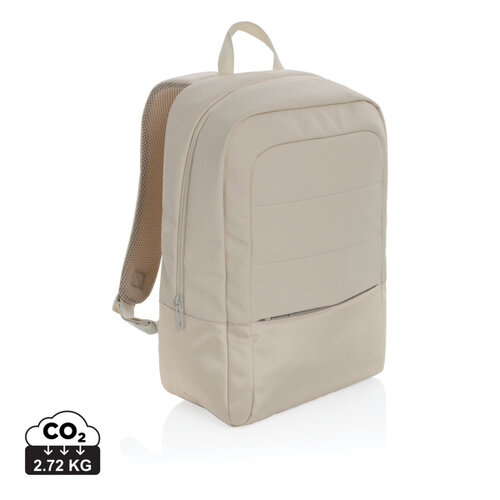 <p>Wil je een <strong>Armond AWARE™ laptoprugzak bedrukken met logo</strong>? De P763.30 is een moderne rugzak van gerecycled rPET met een gevoerd vak voor laptops tot 15,6 inch. Het ruime hoofdvak en het voorvak met rits houden de indeling eenvoudig en praktisch voor dagelijks woon-werkverkeer.</p> <p> </p> <h2>15,6 inch laptopvak voor dagelijks werk</h2> <p>Het gevoerde laptopvak geeft een laptop tot 15,6 inch een eigen plaats in de rugzak. In het hoofdvak blijft daarnaast ruimte voor documenten, een oplader, notitieboek en andere spullen die je gedurende een werkdag nodig hebt.</p> <p>Bestel je de Armond voor meerdere medewerkers? Controleer dan naast de schermdiagonaal ook de werkelijke afmetingen van de laptops en eventuele beschermhoezen. Zo weet je vooraf of hetzelfde model voor iedereen geschikt is.</p> <p> </p> <h2>Eenvoudige indeling zonder onnodig veel vakken</h2> <p>De Armond houdt de indeling bewust overzichtelijk. Het hoofdvak biedt de belangrijkste opbergruimte en aan