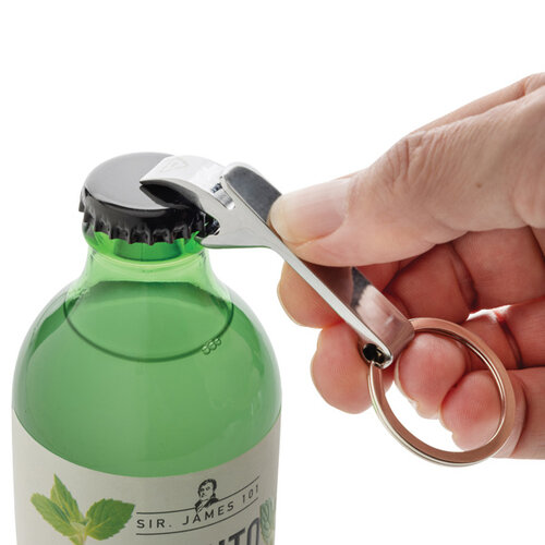 flesopener sleutelhanger, blikopener, gerecyclede zinklegering, RCS-gecertificeerd, lasergravure, horeca, festival, duurzame giveaway