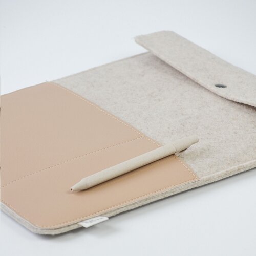 Recycled Felt & Apple Leather Laptop Sleeve Plus 14" W496 Recycled Felt & Apple Leather Laptop Sleeve Plus 14" W496