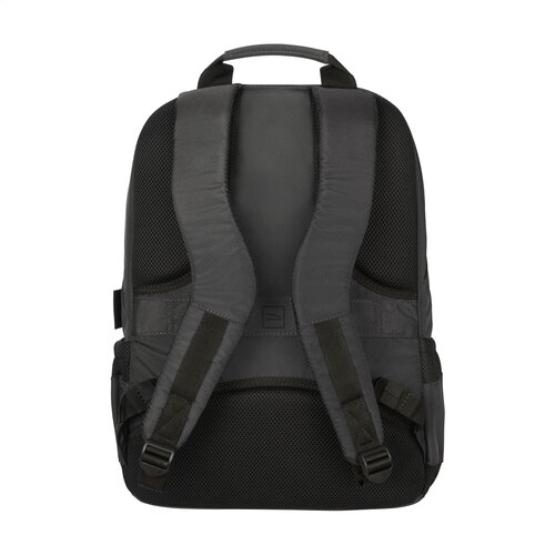 Tucano Lato Backpack 17 inch met logo – DeBle duurzame laptoprugzak van gerecycled kunststof met ergonomisch rugpand en organiser voor bedrijven