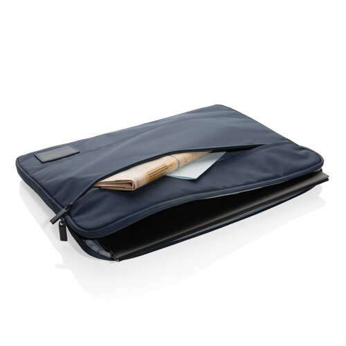 Impact AWARE 15.6 inch laptophoes P788.111 – duurzame rPET laptophoes met neopreen voering, ruim voorvak en AWARE tracer, gemaakt van 9,5 PET-flessen, ideaal relatiegeschenk