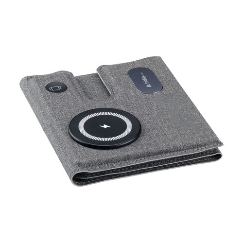 Triplo RCS Wireless Charging Station oplader 2377 – 3-in-1 draadloze oplader van gerecycled ABS en PU, magnetisch en RCS-gecertificeerd, ideaal relatiegeschenk