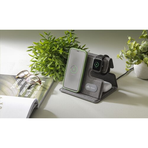 Triplo RCS Wireless Charging Station oplader 2377 – 3-in-1 draadloze oplader van gerecycled ABS en PU, magnetisch en RCS-gecertificeerd, ideaal relatiegeschenk