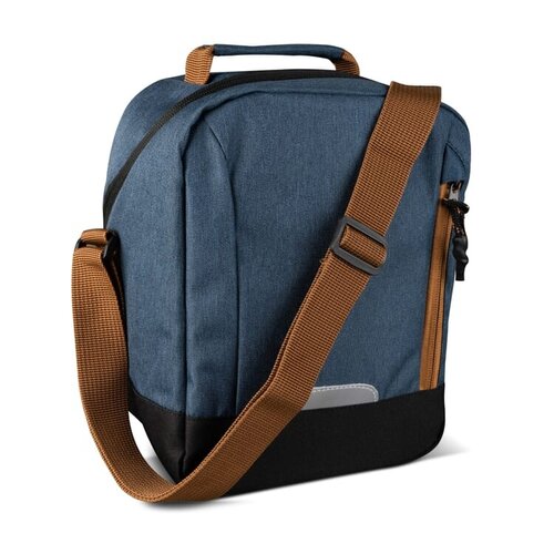 R-PET koeltas 8L LT95220 – duurzame koeltas van gerecycled R-PET met verstelbare schouderband en ritssluiting, ideaal voor outdoor en bedrijfspromoties