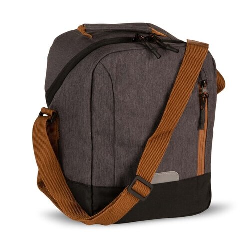 R-PET koeltas 8L LT95220 – duurzame koeltas van gerecycled R-PET met verstelbare schouderband en ritssluiting, ideaal voor outdoor en bedrijfspromoties