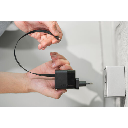 DeBle 65w gan lader met uittrekbare kabel p301.2701 urban vitamin bedrukt relatiegeschenk