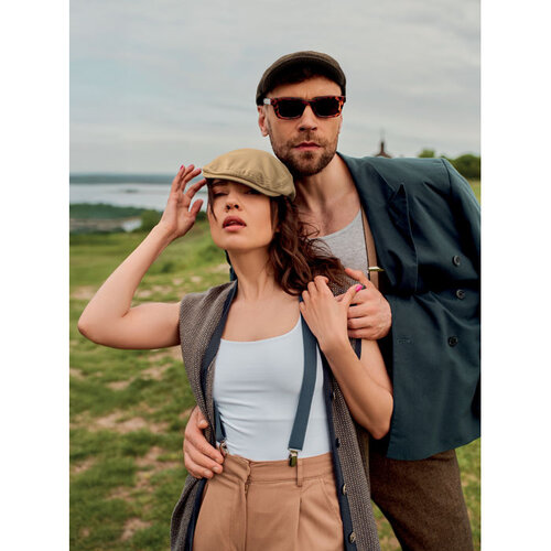 Newsboy platte pet 335g/m² MO2966 bedrukken met logo DeBle