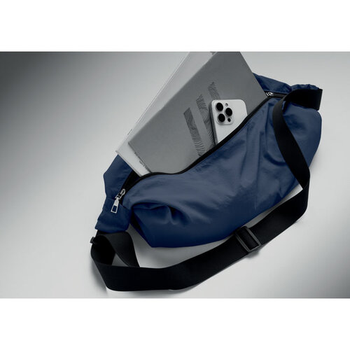 SLING waterafstotende nylon crossbodytas MO3212 met verstelbare schouderband