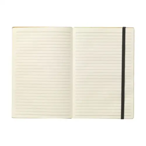 <p>Wil je een <strong>Bamboo Journal Naked Spine A5 notitieboek bedrukken met logo</strong>? De 263923 combineert een stevige FSC 100%-gecertificeerde bamboe hardcover met een bijzondere naked spine-binding. Hierdoor kan het notitieboek volledig worden geopend en zo vlak mogelijk op tafel blijven liggen tijdens het schrijven of schetsen.</p> <p> </p> <h2>Naked spine-binding voor vlak openleggen</h2> <p>Het opvallendste kenmerk van de Bamboo Journal is de zogenaamde naked spine-binding. Deze bindwijze is speciaal ontworpen om het notitieboek helemaal te kunnen openen.</p> <p>Daardoor liggen de pagina's tijdens het gebruik zo vlak mogelijk op tafel. Dat is praktisch wanneer je over de volledige breedte wilt schrijven, schetsen of aantekeningen wilt maken zonder het boek voortdurend open te hoeven houden.</p> <p> </p> <h2>Stevige bamboe hardcover</h2> <p>De harde kaft is uitgevoerd in bamboe en is FSC 100%-gecertificeerd. Het materiaal geeft het notitieboek een herkenbare natuurlijke uits