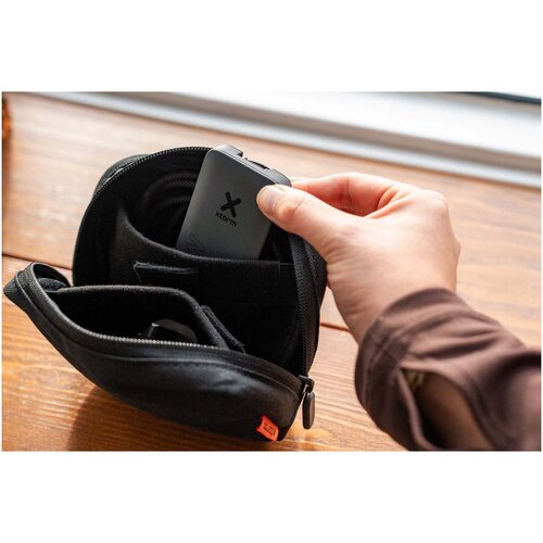 Xtorm TravelPro 65W reisladerset (124600) met wereldstekkers, USB-C-kabel en reisetui gegraveerd met bedrijfslogo