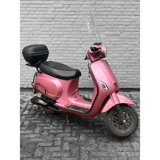 RSO Fairing set Matt metallic Pink  RSO Sense/Vx50 (S)/Riva (S)/Vespa-look (s)