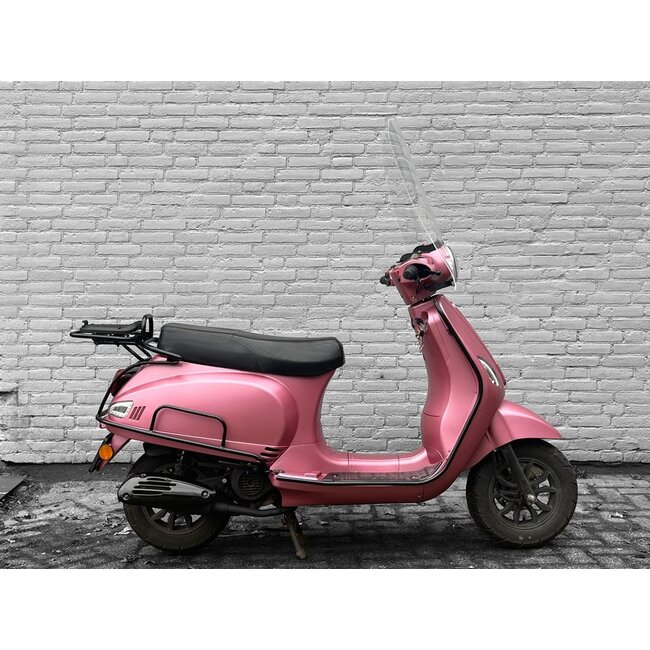 RSO Fairing set Matt metallic Pink  RSO Sense/Vx50 (S)/Riva (S)/Vespa-look (s)