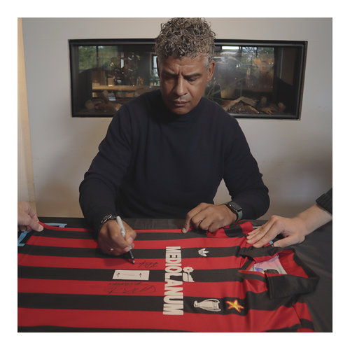 Frank Rijkaard - handtekening op eigen ingestuurd item Frank Rijkaard - handtekening op eigen ingestuurd item