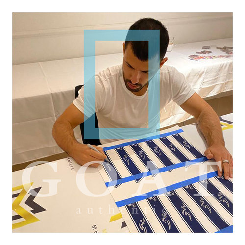 Sergio Aguero gesigneerd Manchester City shirt 2020-21 - ingelijst