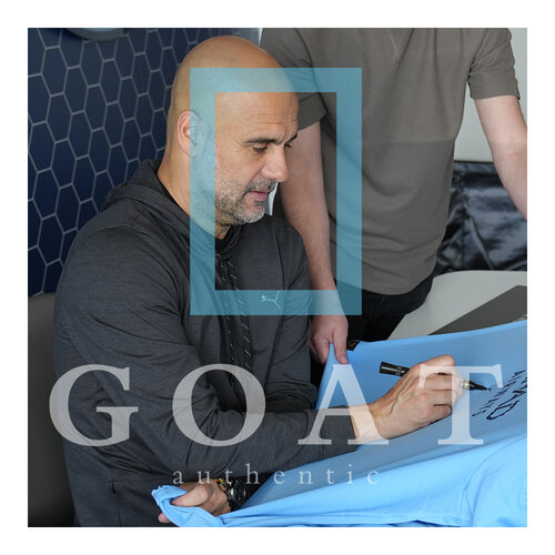 Pep Guardiola gesigneerd Manchester City shirt 2022-23 - ingelijst