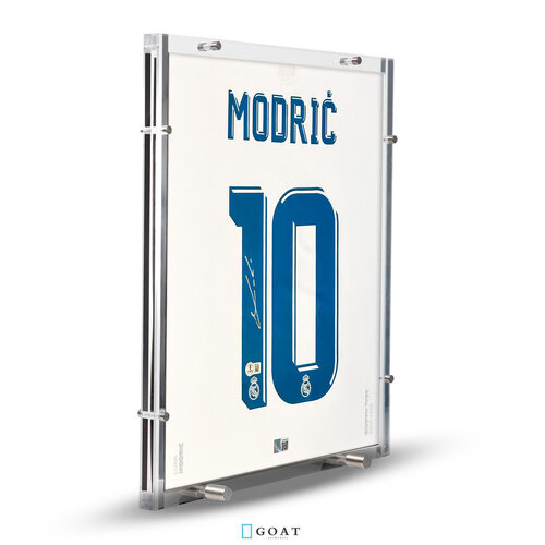Luka Modric gesigneerd Real Madrid shirt 2017-18 - SHOWCASE®