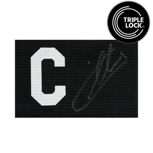 Icons Iker Casillas gesigneerde aanvoerdersband