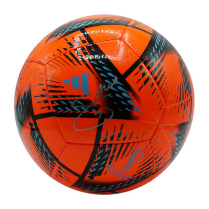 Bukayo Saka gesigneerde voetbal 2022