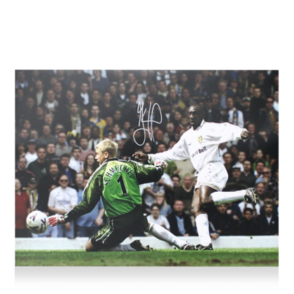 Jimmy Floyd Hasselbaink gesigneerde Leeds United foto