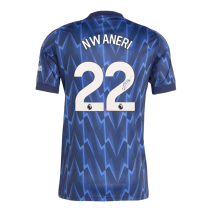 Ethan Nwaneri gesigneerd Arsenal shirt 2025-26