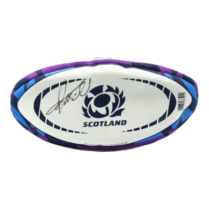 Finn Russell gesigneerde Scotland bal