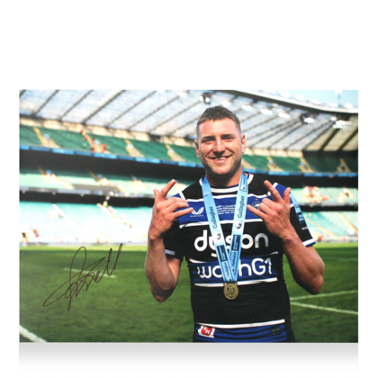 Finn Russell gesigneerde Bath Rugby foto