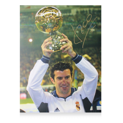 Luis Figo gesigneerde Real Madrid foto