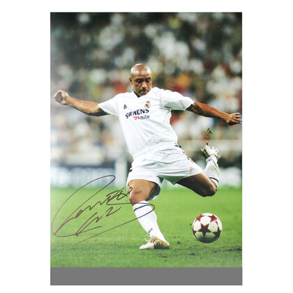 Roberto Carlos gesigneerde Real Madrid foto