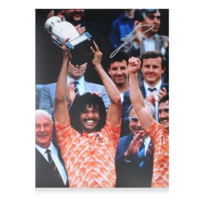 Ruud Gullit gesigneerde Nederland foto 1988