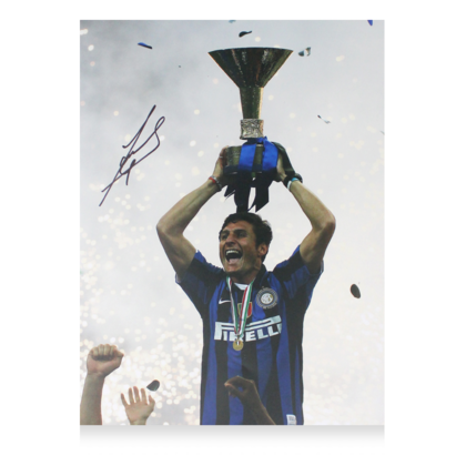 Javier Zanetti gesigneerde Internazionale foto