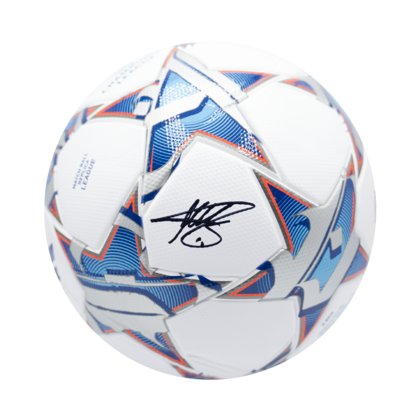 Miroslav Klose gesigneerde voetbal
