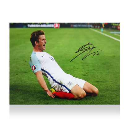 Eric Dier gesigneerde Engeland foto 2016