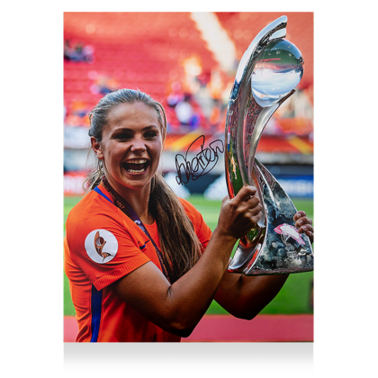 Lieke Martens gesigneerde Nederland foto 2017