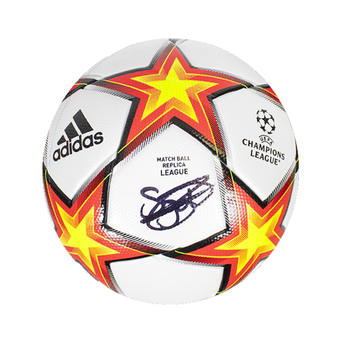 Icons Sergino Dest gesigneerde voetbal