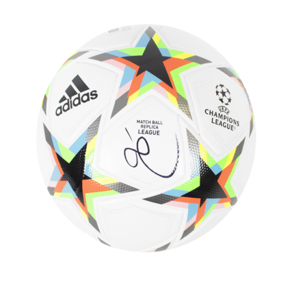 Luis Enrique gesigneerde voetbal