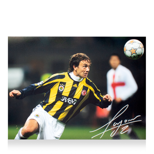 Icons Diego Lugano gesigneerde Fenerbahce foto