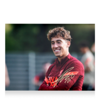 Icons Konstantinos Tsimikas gesigneerde Liverpool FC foto