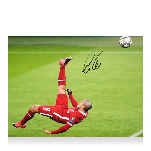 Icons Thiago Alcantara gesigneerde Liverpool FC foto