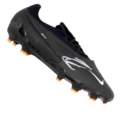 Zlatan Ibrahimovic gesigneerde voetbalschoen