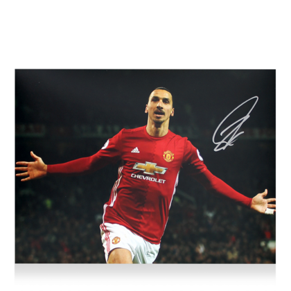 Zlatan Ibrahimovic gesigneerde Manchester United foto