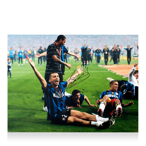 Icons Walter Samuel gesigneerde Internazionale foto 2010