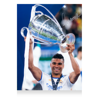 Casemiro gesigneerde Real Madrid foto
