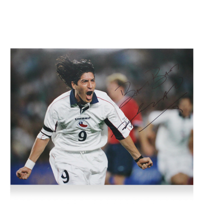 Ivan Zamorano gesigneerde Chili foto 2000