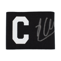 Icons Xabi Alonso gesigneerde Liverpool FC aanvoerdersband